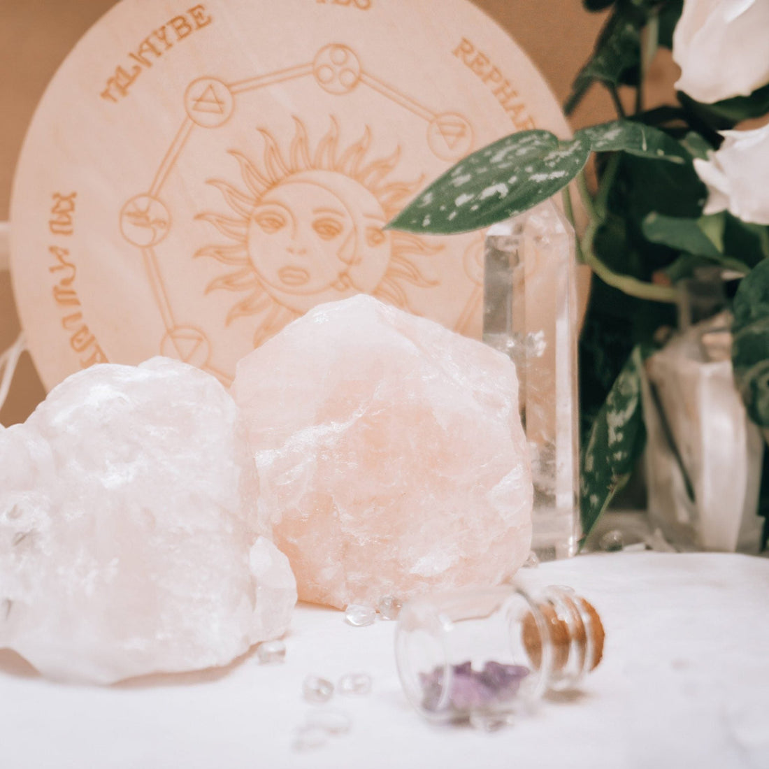 All Blogs-Discover the Meaning and Benefits of Rose Quartz-GEMROCKY