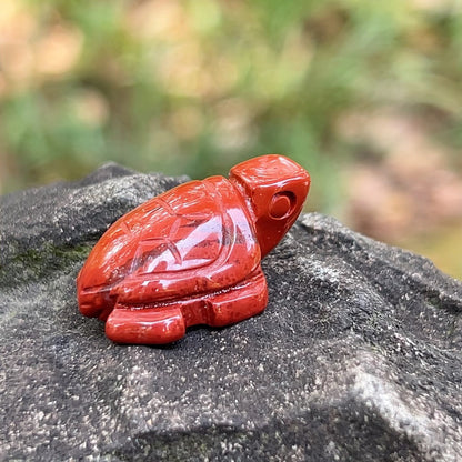 12 Types of Crystal Stone 1 Inch Sea Turtle Animal Carvings GEMROCKY-Red Jasper-