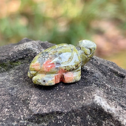 12 Types of Crystal Stone 1 Inch Sea Turtle Animal Carvings GEMROCKY-Unakite-