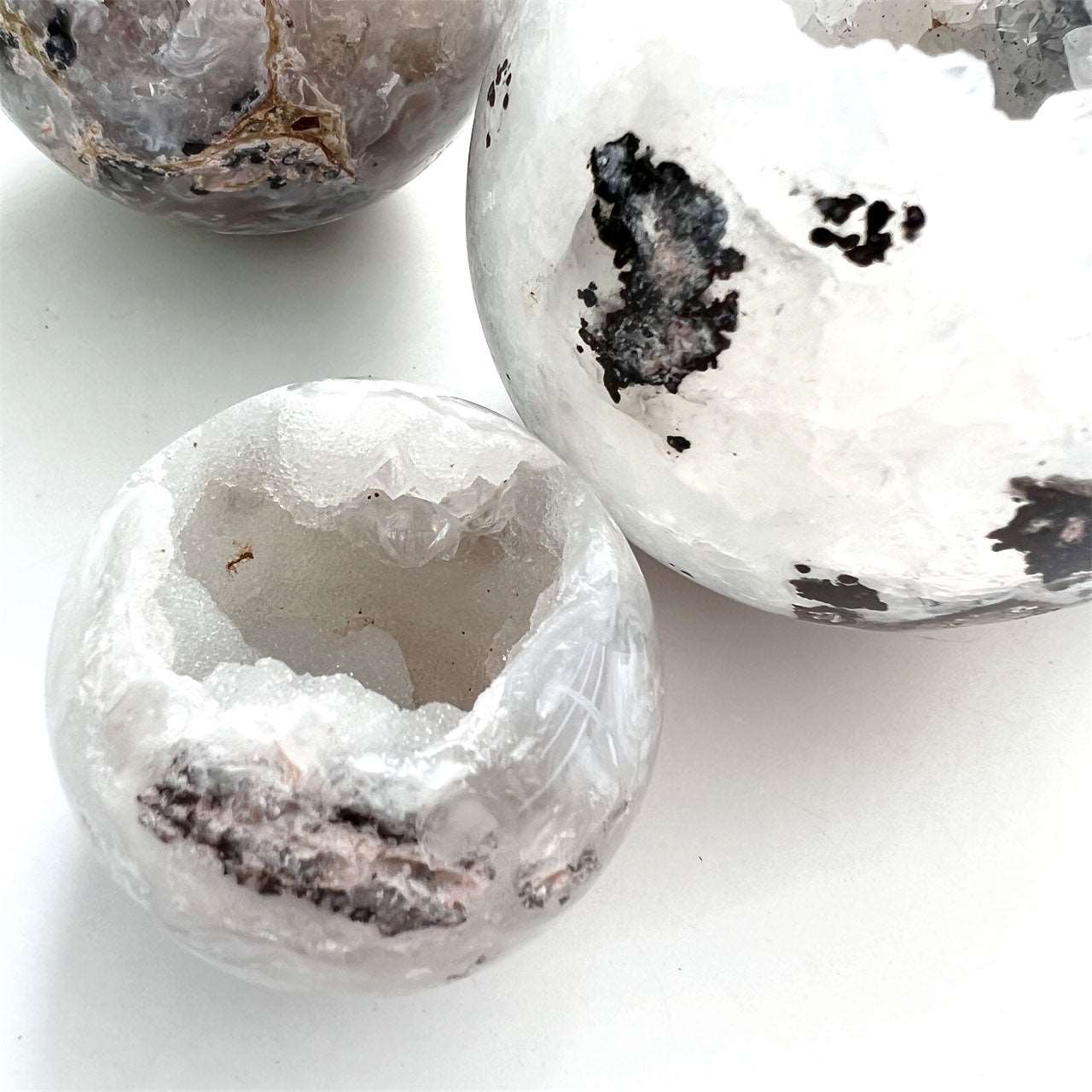 Agate Druzy Geode Spheres GEMROCKY-Spheres-