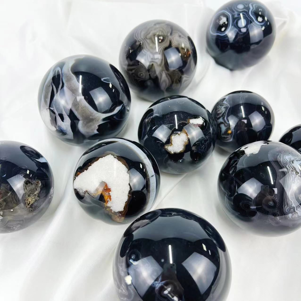 Black Lace Agate Spheres GEMROCKY-Spheres-